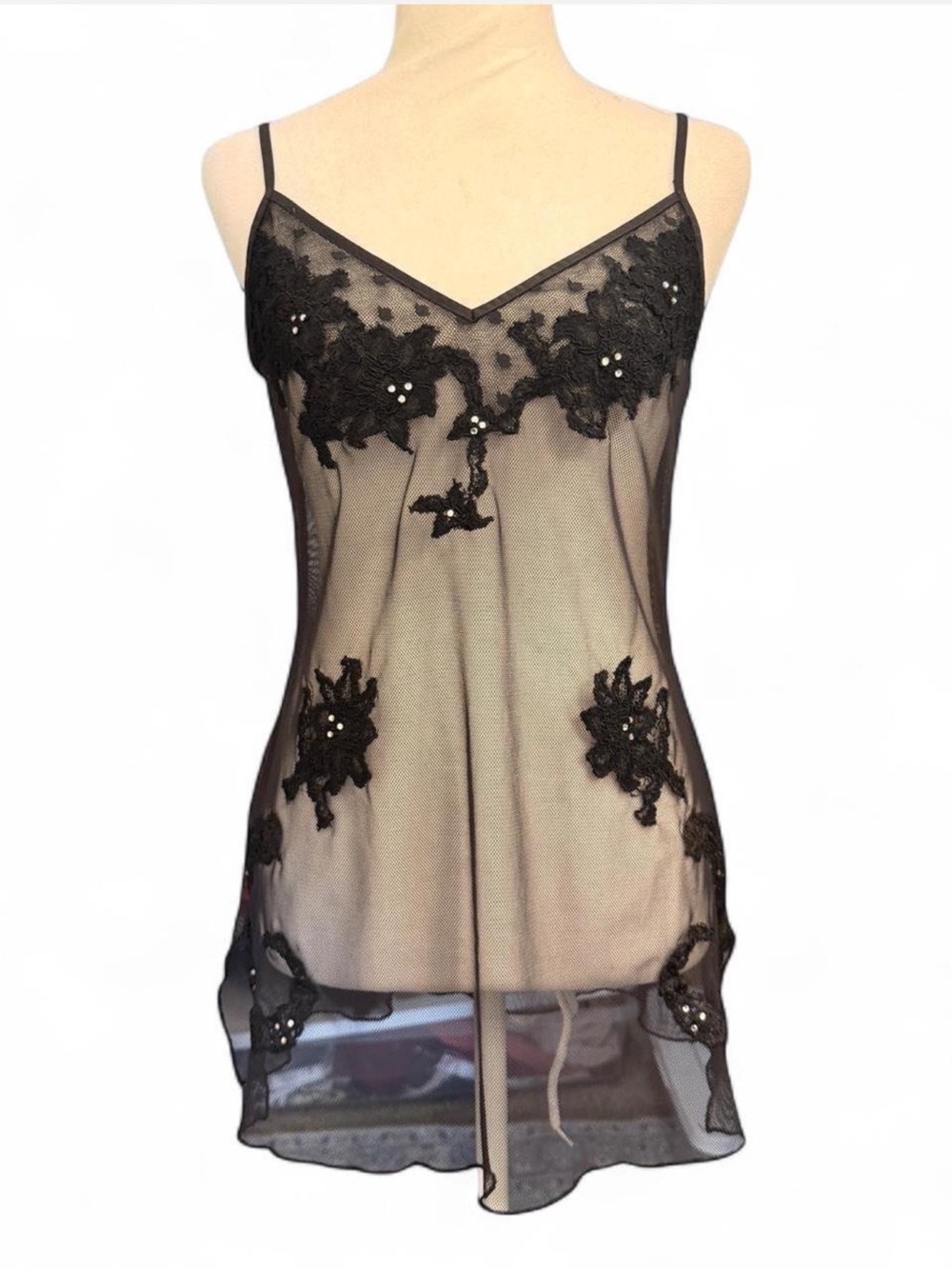 VTG Victoria’s Secret Black Lace Appliqué Fishnet Sheer Chemise Nightwear- M